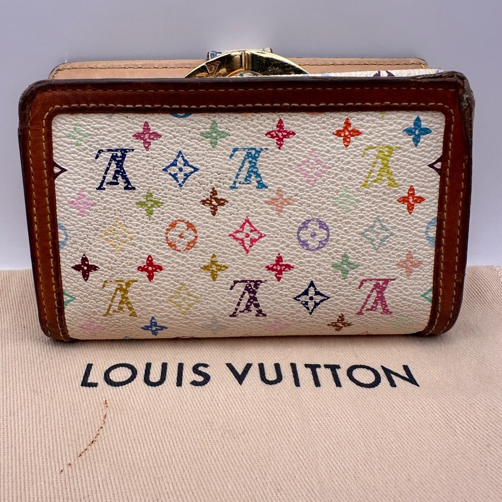 Louis Vuitton Murakami white kisslock wallet - Picture 2 of 16